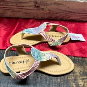 Kensie girl size 13 sandals. New with tag.